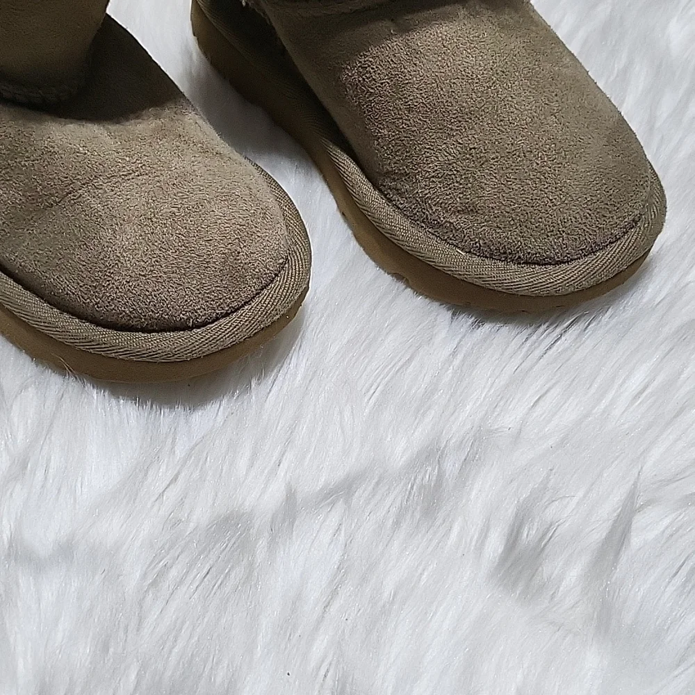 Ugg Antilope Bailey Kids Boots